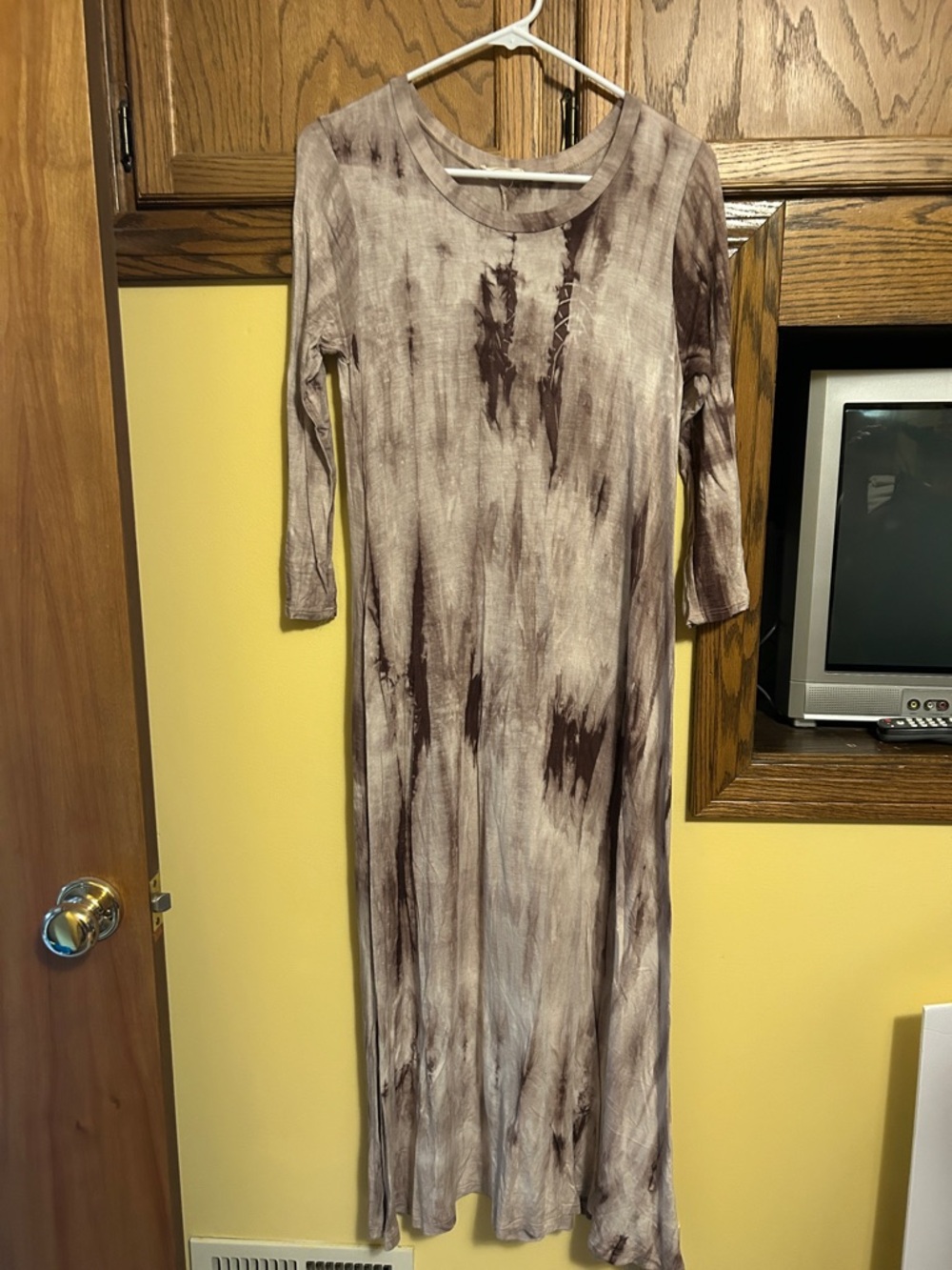 Long Sleeve Taupe Tie-Dye Maxi Dress